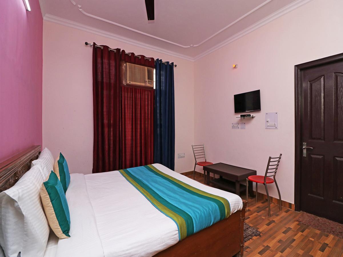 The Abodes House Hotel Грейтър Нойда Екстериор снимка